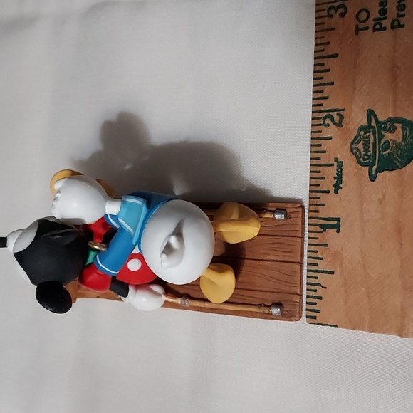 Hallmark Disney Ornament 1998. Runaway Tobaggon 2 piece set - Picture 10 of 14